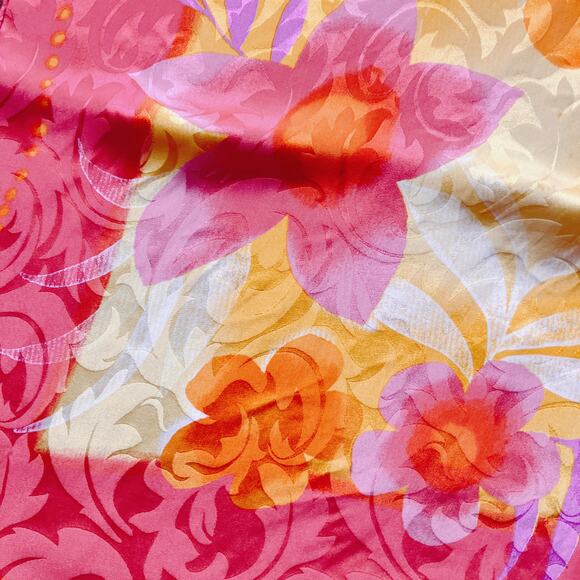 VTG 100% Pure Silk Reine Seide Scarf Tropical Floral Jacquard Pink Orange Square - Picture 8 of 10